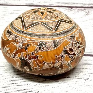 Handmade Peruvian Etched Gourd Andean Village Scene Art Mate Burilado